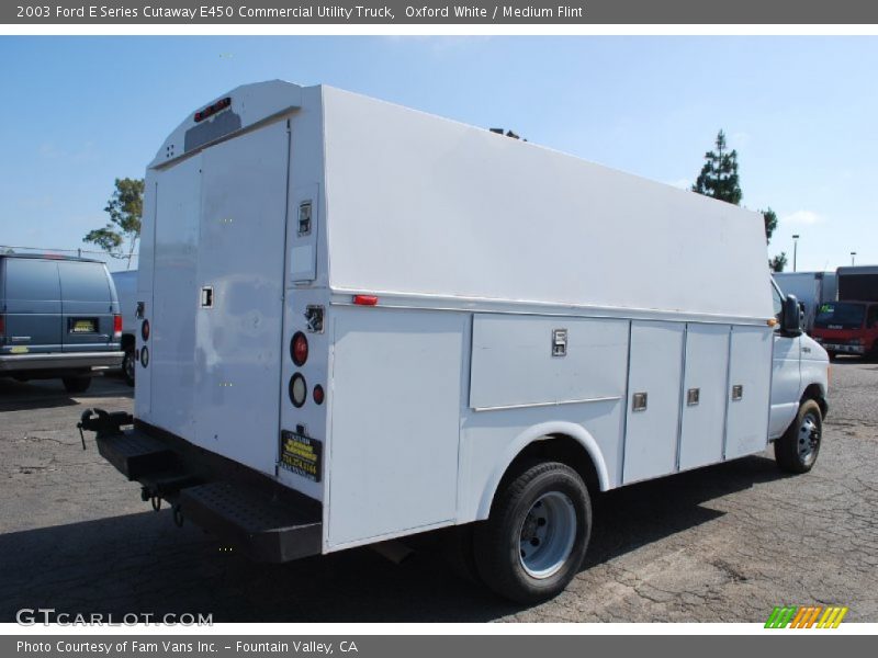 Oxford White / Medium Flint 2003 Ford E Series Cutaway E450 Commercial Utility Truck