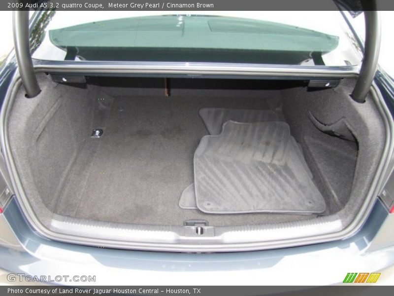  2009 A5 3.2 quattro Coupe Trunk