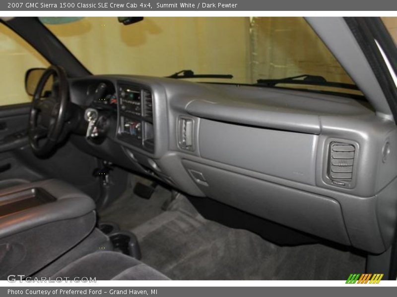 Summit White / Dark Pewter 2007 GMC Sierra 1500 Classic SLE Crew Cab 4x4