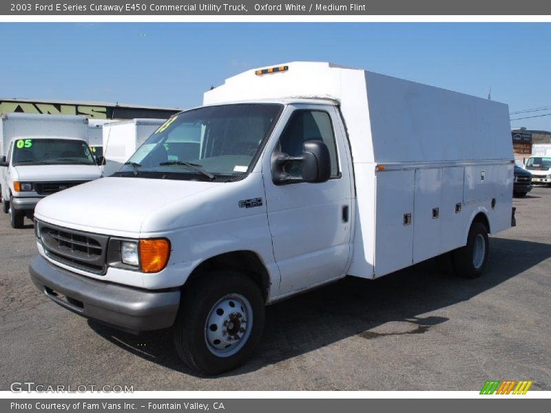 Oxford White / Medium Flint 2003 Ford E Series Cutaway E450 Commercial Utility Truck