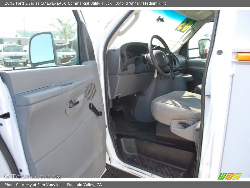 Oxford White / Medium Flint 2003 Ford E Series Cutaway E450 Commercial Utility Truck