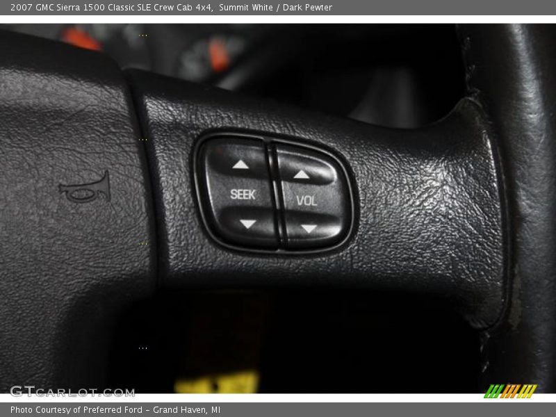 Summit White / Dark Pewter 2007 GMC Sierra 1500 Classic SLE Crew Cab 4x4