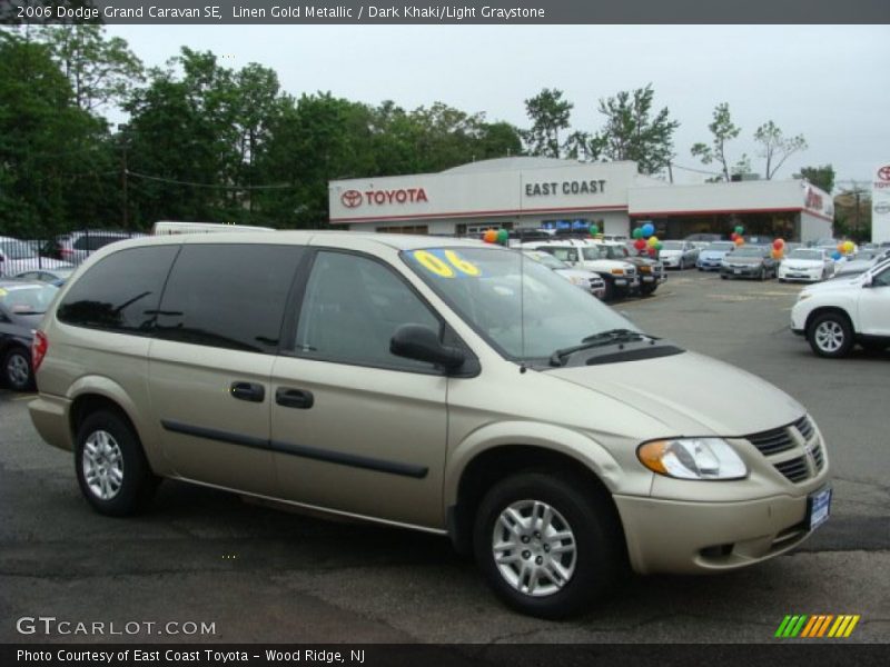 Linen Gold Metallic / Dark Khaki/Light Graystone 2006 Dodge Grand Caravan SE