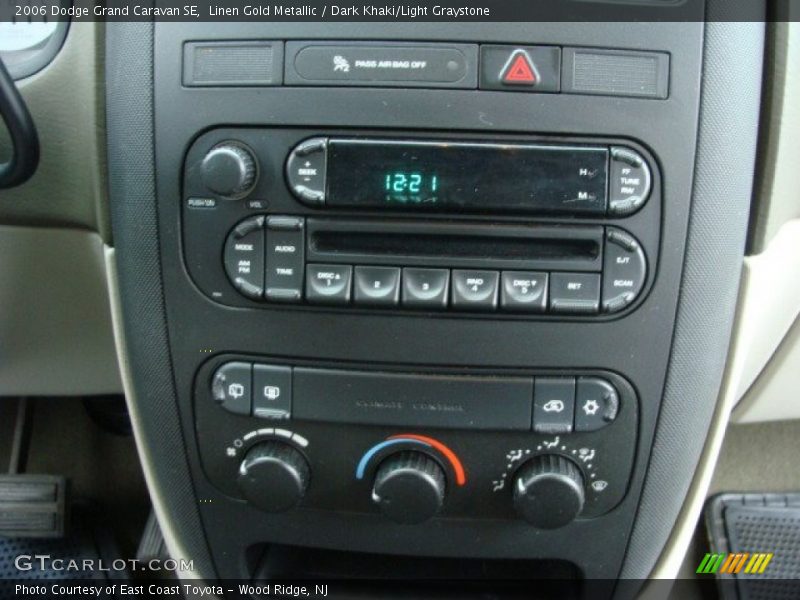 Linen Gold Metallic / Dark Khaki/Light Graystone 2006 Dodge Grand Caravan SE