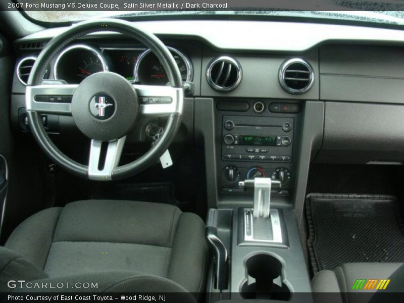 Satin Silver Metallic / Dark Charcoal 2007 Ford Mustang V6 Deluxe Coupe