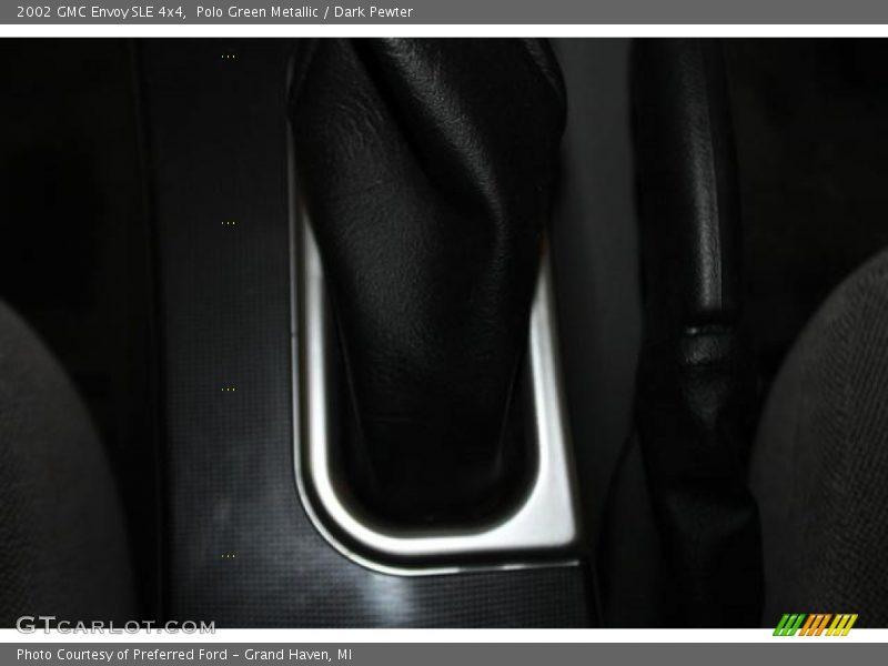Polo Green Metallic / Dark Pewter 2002 GMC Envoy SLE 4x4