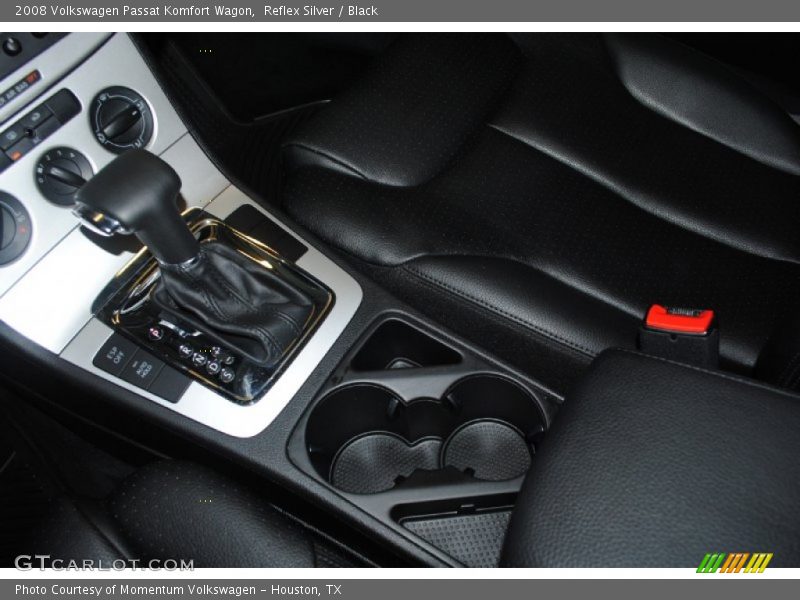 Reflex Silver / Black 2008 Volkswagen Passat Komfort Wagon