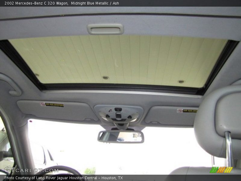 Sunroof of 2002 C 320 Wagon