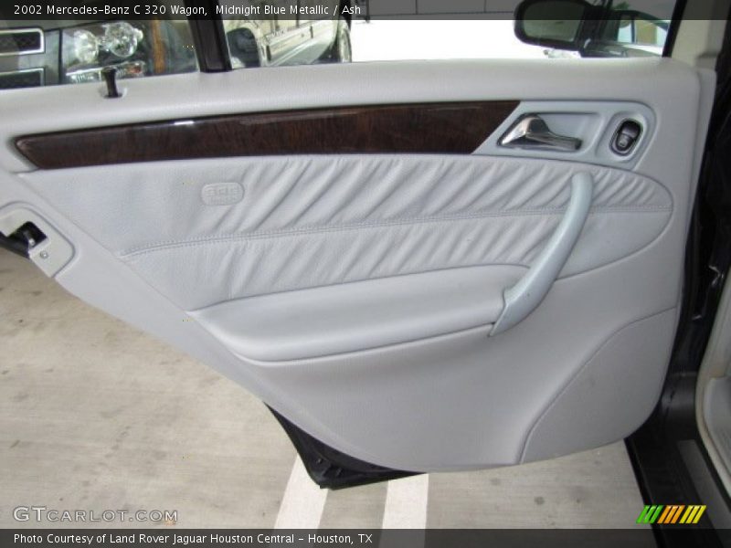 Door Panel of 2002 C 320 Wagon
