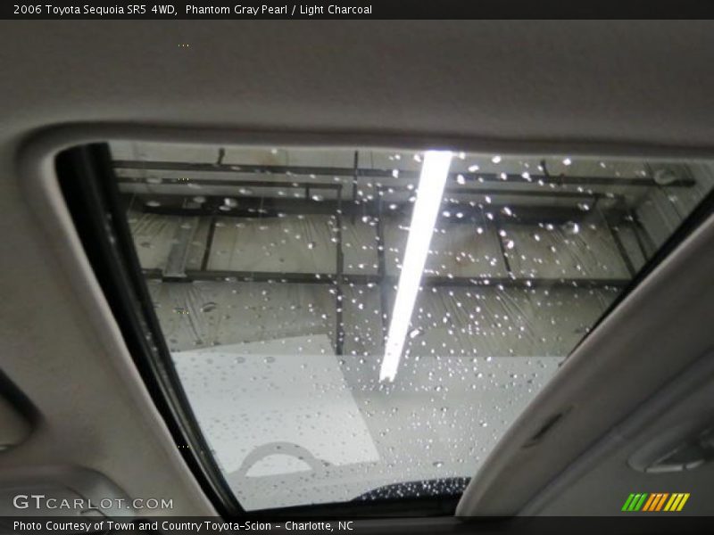 Phantom Gray Pearl / Light Charcoal 2006 Toyota Sequoia SR5 4WD