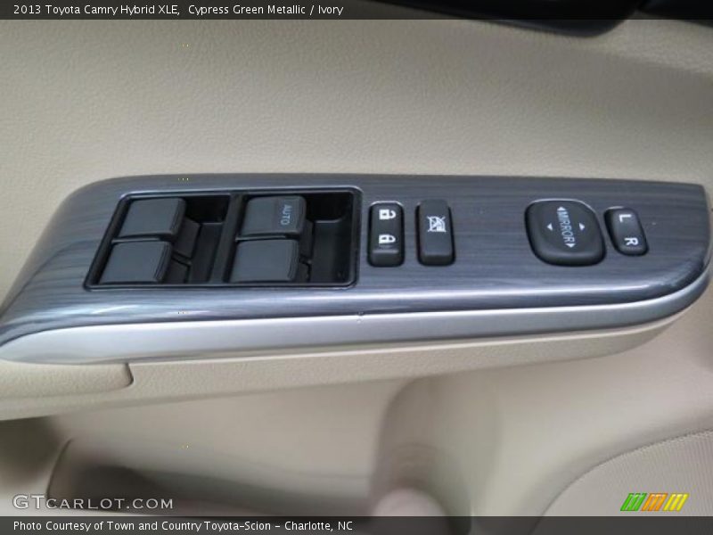 Cypress Green Metallic / Ivory 2013 Toyota Camry Hybrid XLE