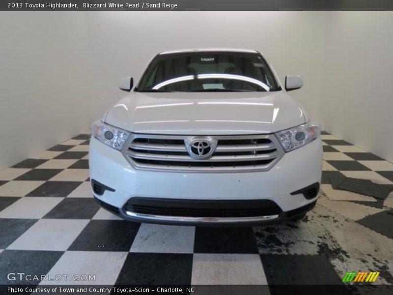 Blizzard White Pearl / Sand Beige 2013 Toyota Highlander