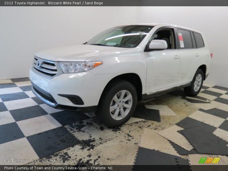 Blizzard White Pearl / Sand Beige 2013 Toyota Highlander