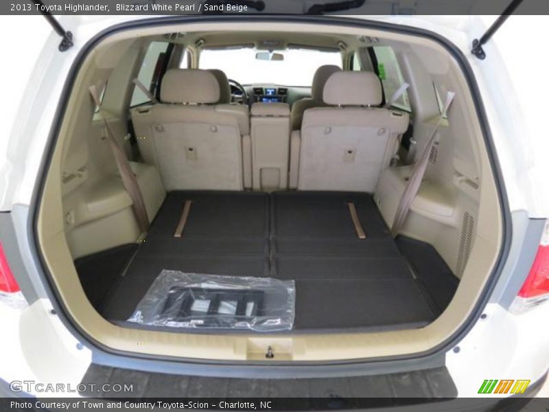 Blizzard White Pearl / Sand Beige 2013 Toyota Highlander
