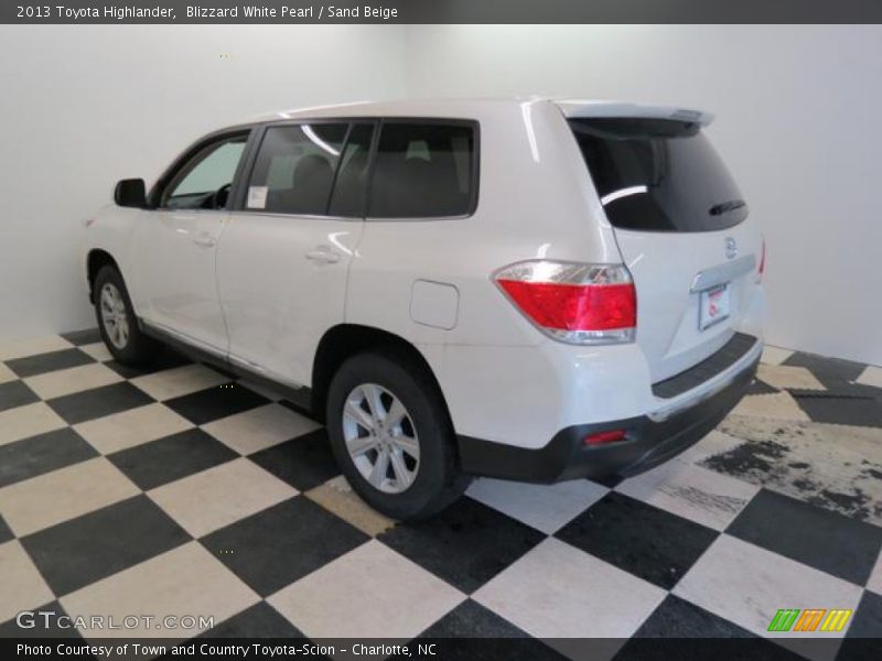 Blizzard White Pearl / Sand Beige 2013 Toyota Highlander