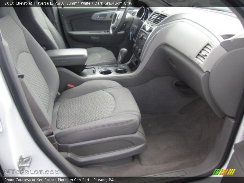 Summit White / Dark Gray/Light Gray 2010 Chevrolet Traverse LS AWD
