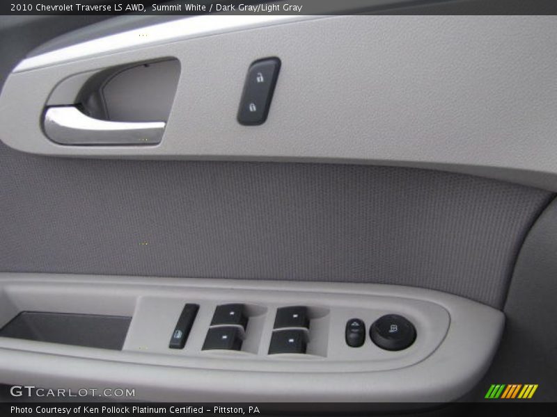 Summit White / Dark Gray/Light Gray 2010 Chevrolet Traverse LS AWD