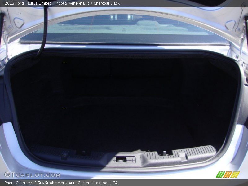 Ingot Silver Metallic / Charcoal Black 2013 Ford Taurus Limited