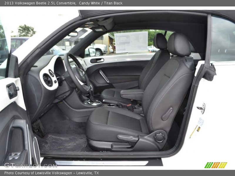 Candy White / Titan Black 2013 Volkswagen Beetle 2.5L Convertible