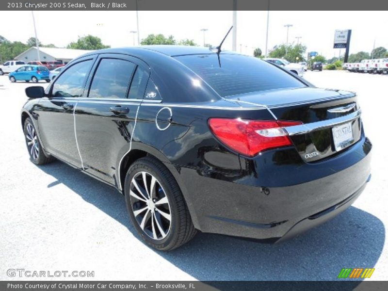 Black / Black 2013 Chrysler 200 S Sedan