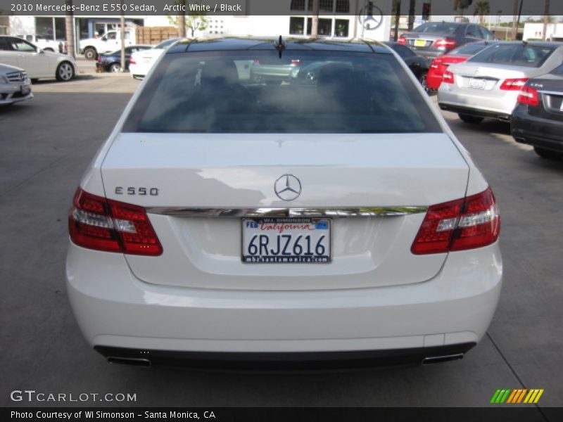 Arctic White / Black 2010 Mercedes-Benz E 550 Sedan