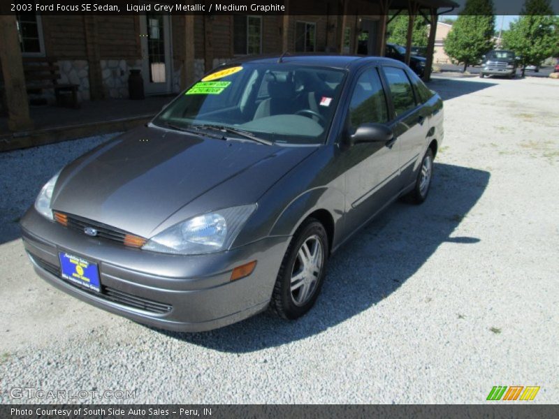 Liquid Grey Metallic / Medium Graphite 2003 Ford Focus SE Sedan