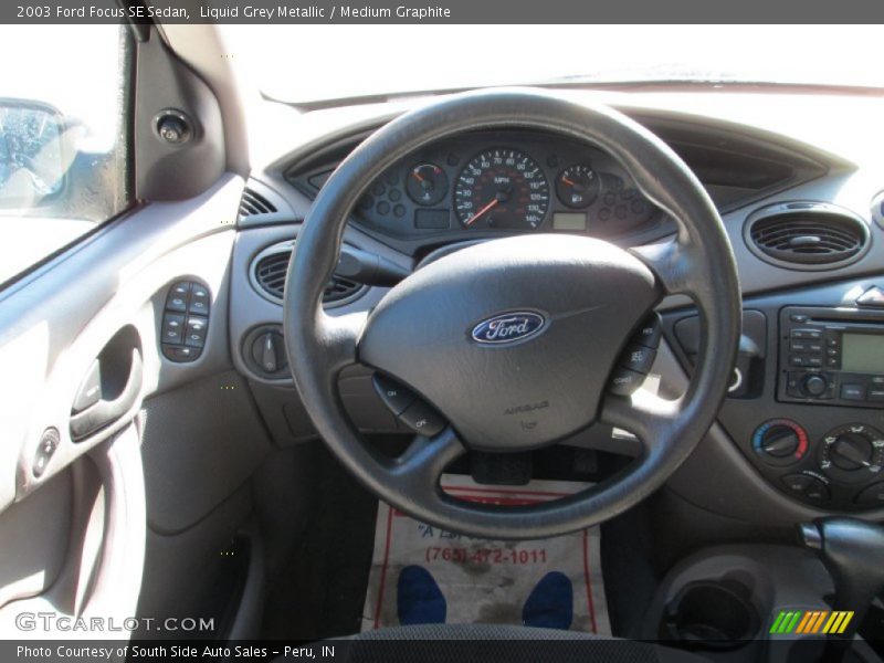 Liquid Grey Metallic / Medium Graphite 2003 Ford Focus SE Sedan