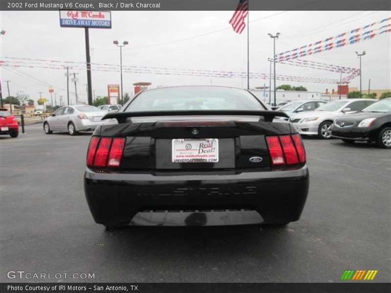 Black / Dark Charcoal 2002 Ford Mustang V6 Coupe