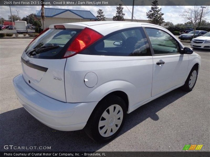 Cloud 9 White / Dark Flint/Light Flint 2005 Ford Focus ZX3 S Coupe