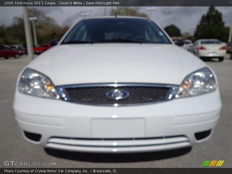Cloud 9 White / Dark Flint/Light Flint 2005 Ford Focus ZX3 S Coupe