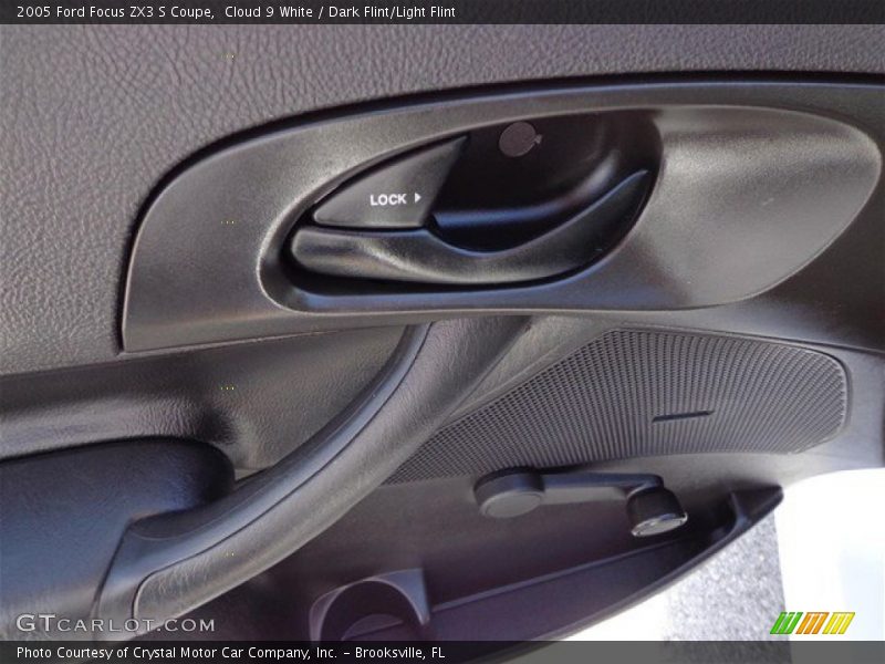Cloud 9 White / Dark Flint/Light Flint 2005 Ford Focus ZX3 S Coupe