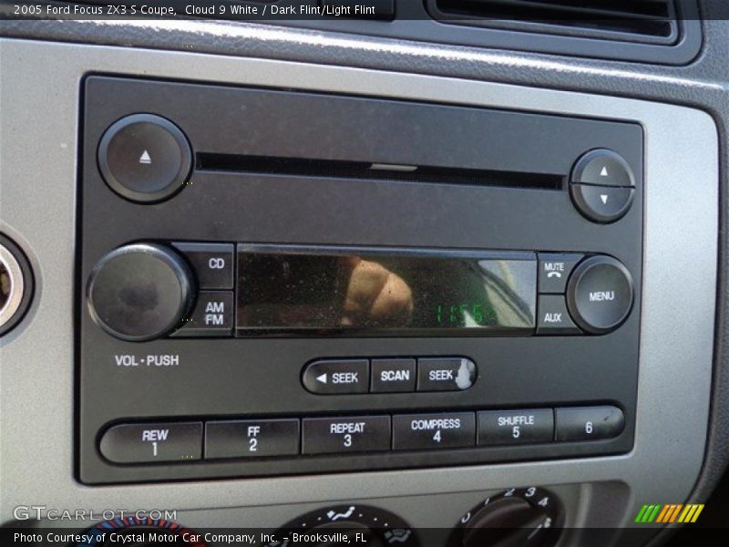 Cloud 9 White / Dark Flint/Light Flint 2005 Ford Focus ZX3 S Coupe
