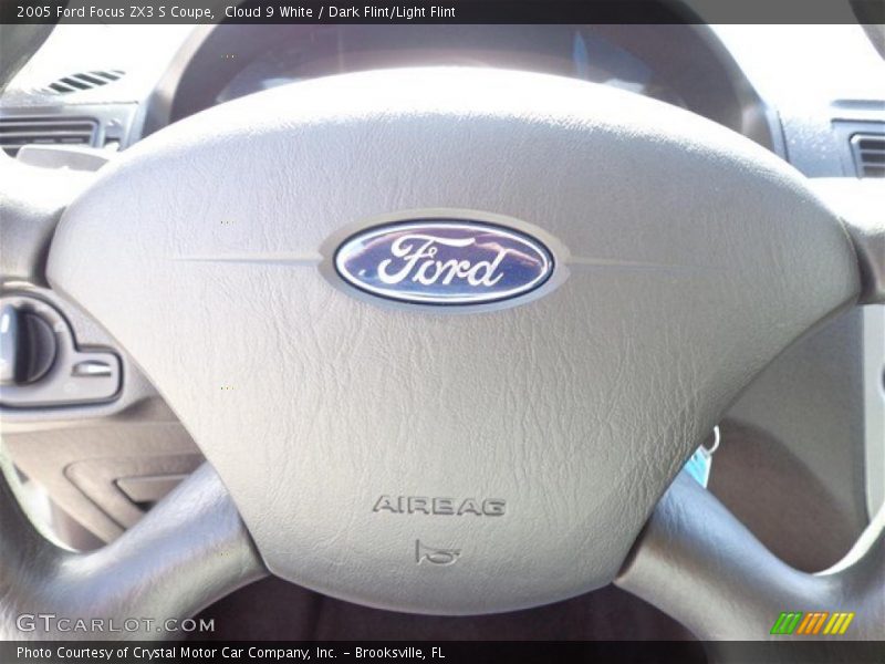 Cloud 9 White / Dark Flint/Light Flint 2005 Ford Focus ZX3 S Coupe