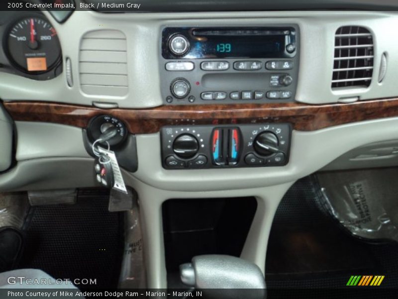 Black / Medium Gray 2005 Chevrolet Impala