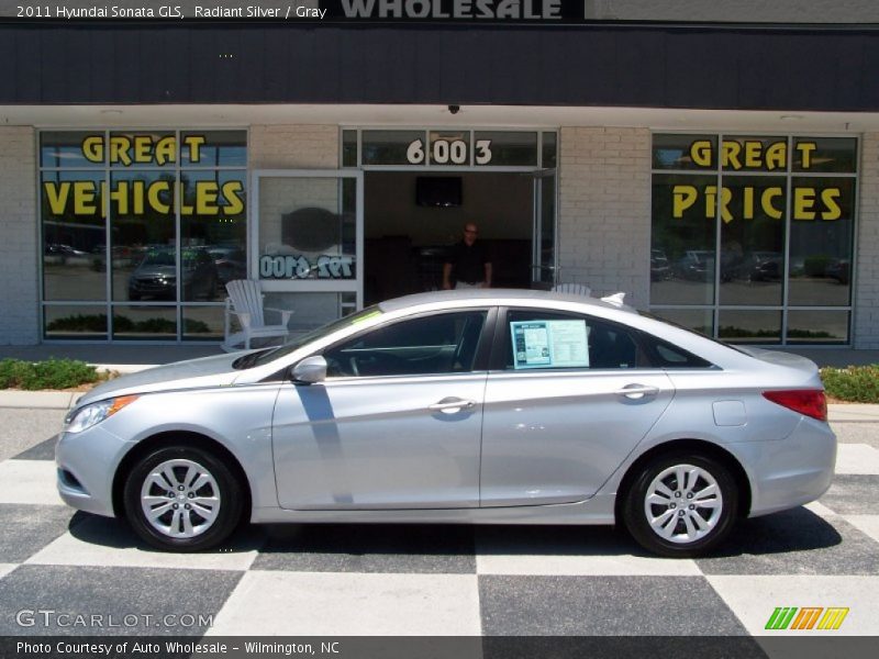 Radiant Silver / Gray 2011 Hyundai Sonata GLS