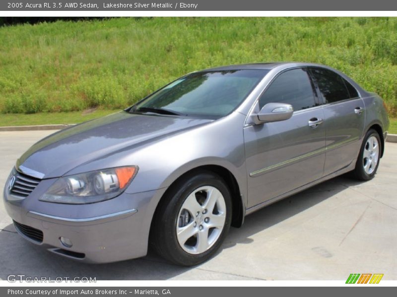 Front 3/4 View of 2005 RL 3.5 AWD Sedan