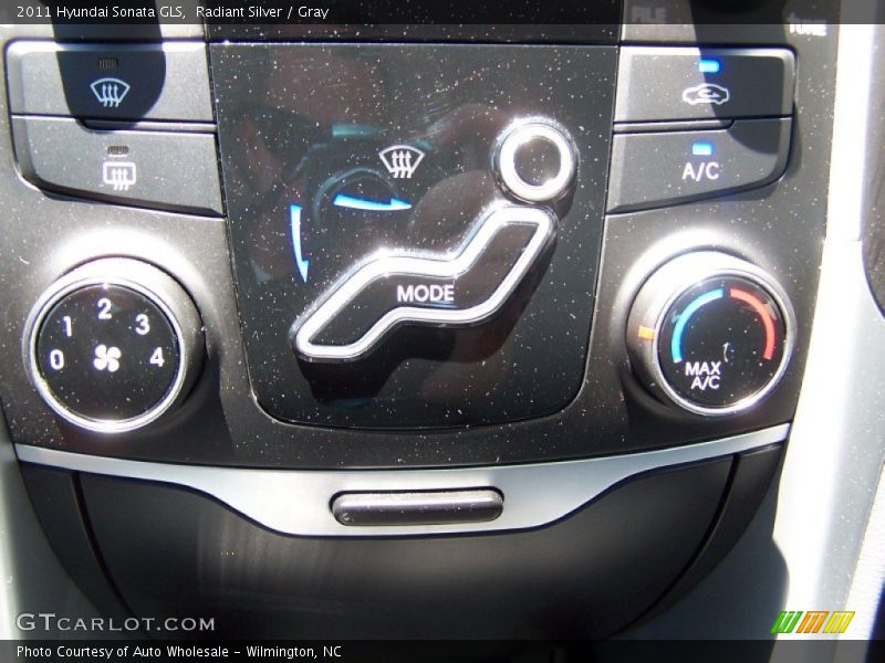 Radiant Silver / Gray 2011 Hyundai Sonata GLS
