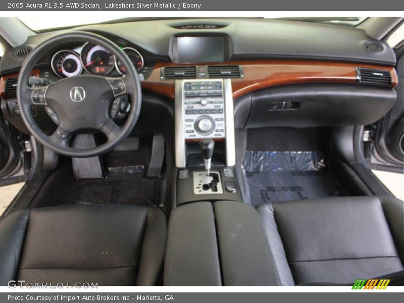 Dashboard of 2005 RL 3.5 AWD Sedan