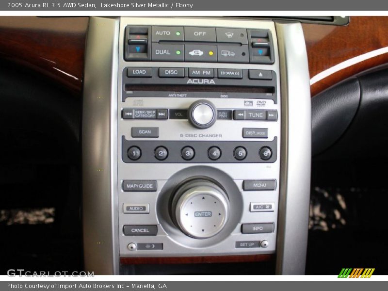 Controls of 2005 RL 3.5 AWD Sedan