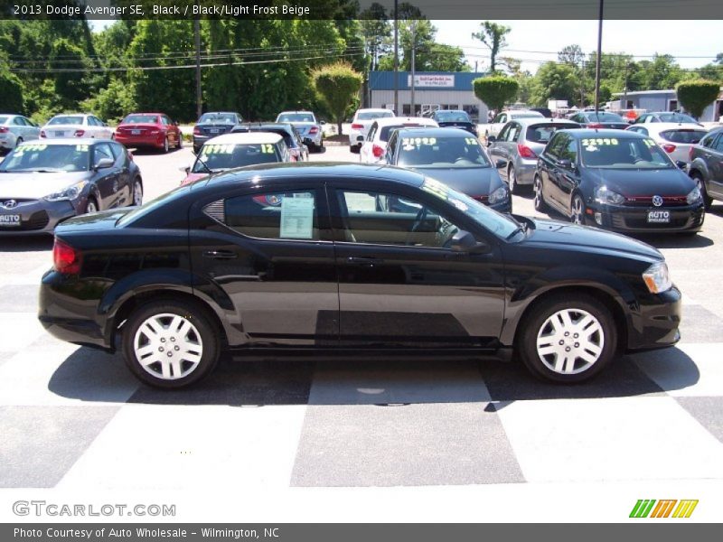 Black / Black/Light Frost Beige 2013 Dodge Avenger SE