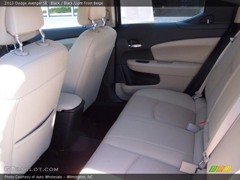 Black / Black/Light Frost Beige 2013 Dodge Avenger SE