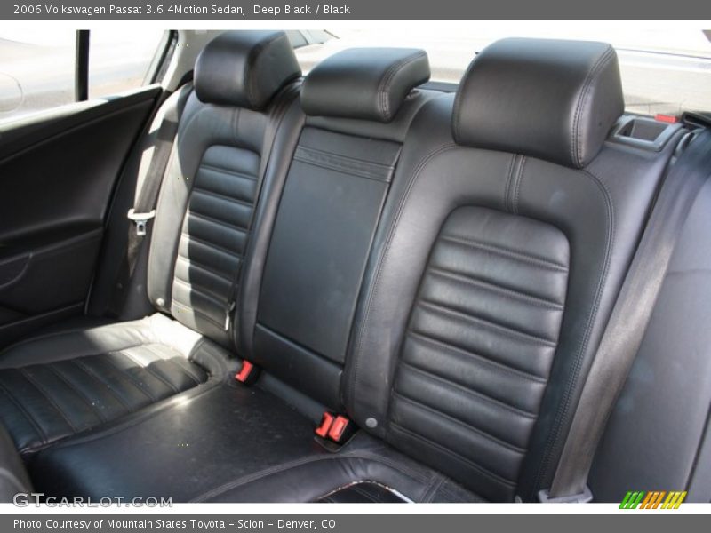 Deep Black / Black 2006 Volkswagen Passat 3.6 4Motion Sedan