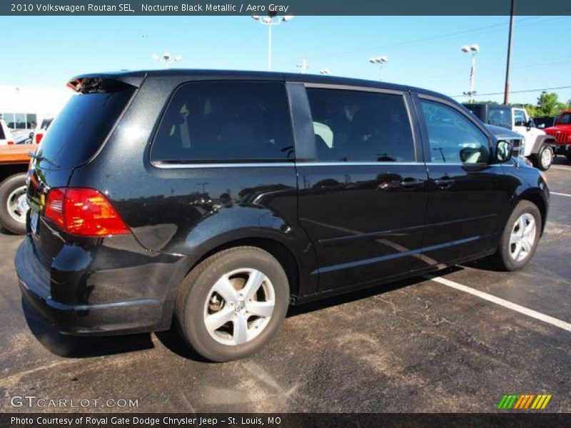 Nocturne Black Metallic / Aero Gray 2010 Volkswagen Routan SEL