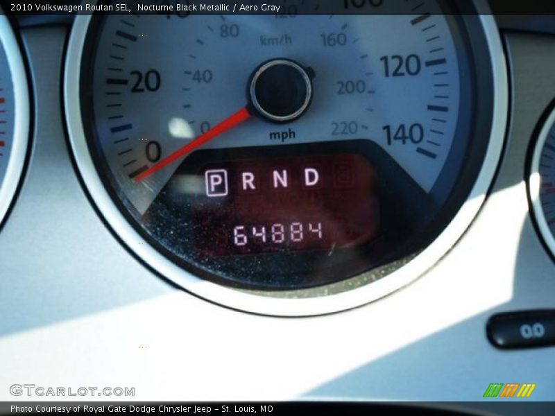 Nocturne Black Metallic / Aero Gray 2010 Volkswagen Routan SEL