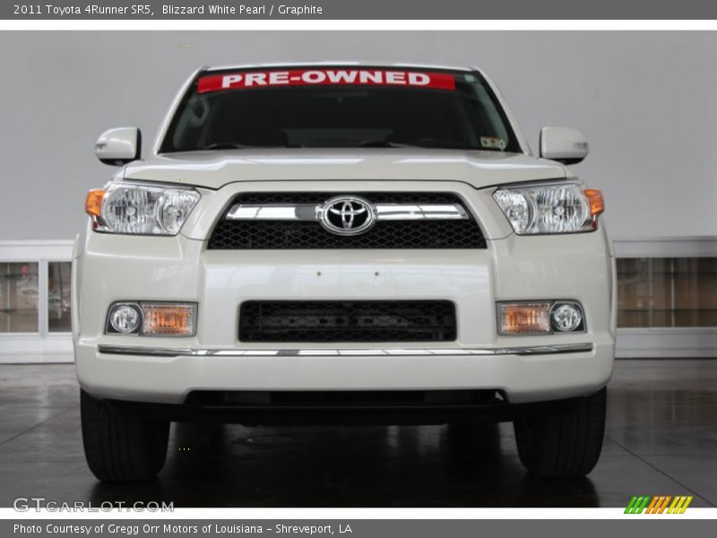Blizzard White Pearl / Graphite 2011 Toyota 4Runner SR5