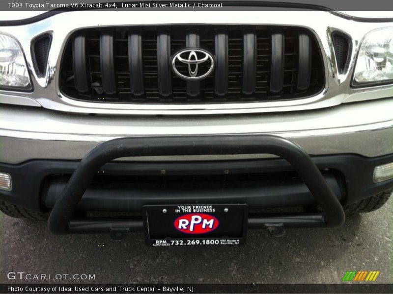 Lunar Mist Silver Metallic / Charcoal 2003 Toyota Tacoma V6 Xtracab 4x4