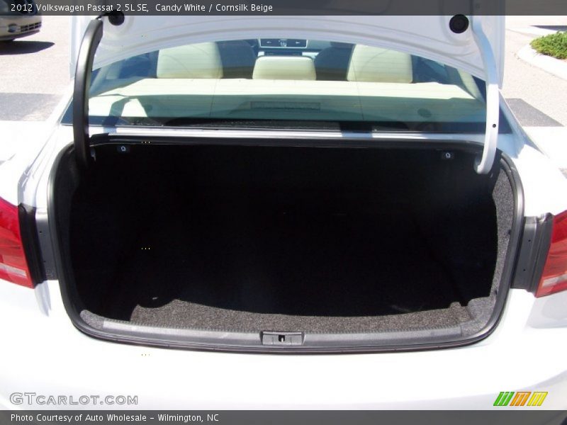Candy White / Cornsilk Beige 2012 Volkswagen Passat 2.5L SE