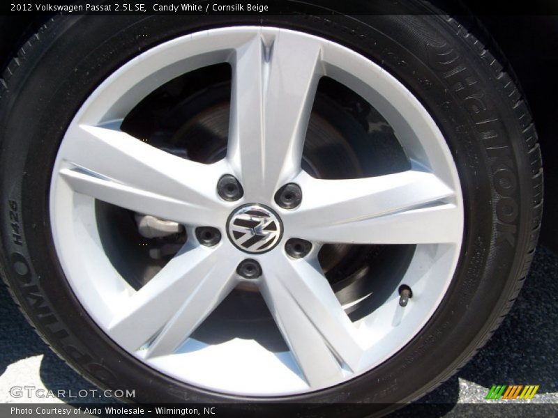 Candy White / Cornsilk Beige 2012 Volkswagen Passat 2.5L SE