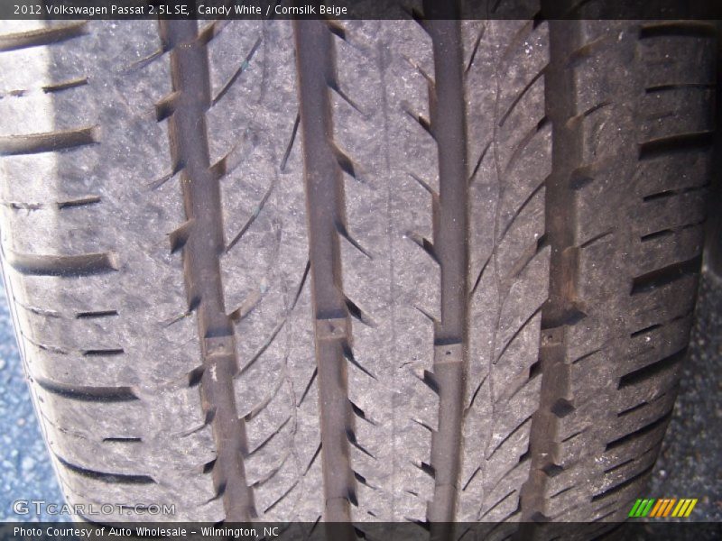 Candy White / Cornsilk Beige 2012 Volkswagen Passat 2.5L SE