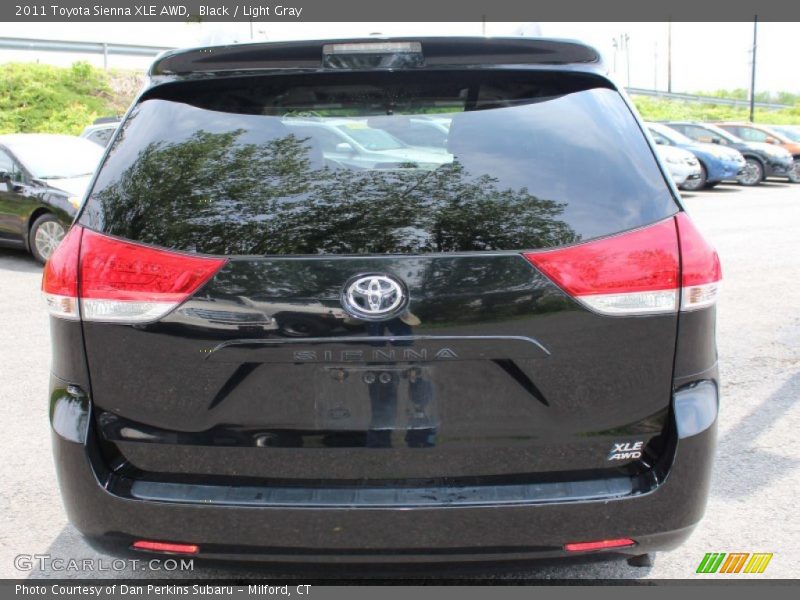 Black / Light Gray 2011 Toyota Sienna XLE AWD